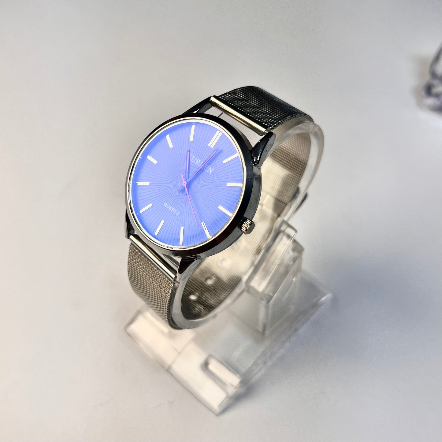 Men’s Silver Chain Watch – Sleek Casual Design, Premium Finish, Stainless Look