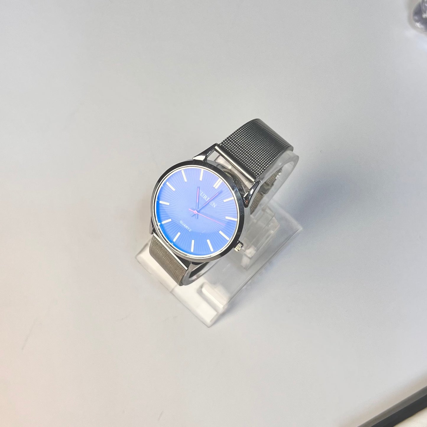 Men’s Silver Chain Watch – Sleek Casual Design, Premium Finish, Stainless Look